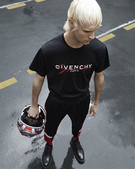 twitter givenchy|givenchy t shirt instagram.